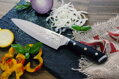 KATFINGER | Damaškový nůž šéfkuchaře 8" | černý  |  foto Kristýna Grygarová 
